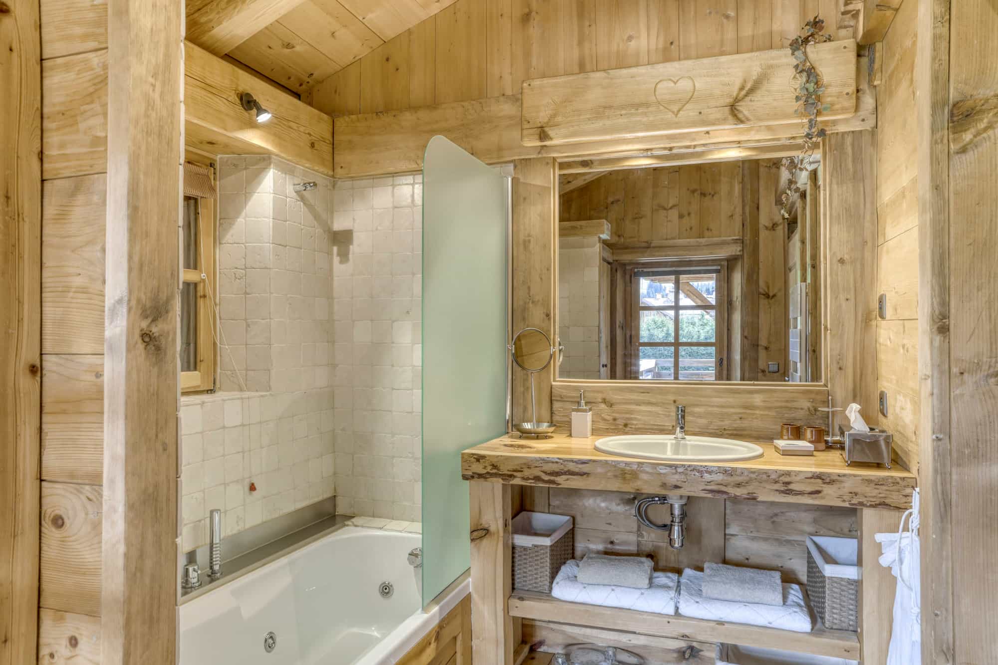 Chalet Côte 2000 - Renovated farmhouse 345 m² for sale Photo - 13