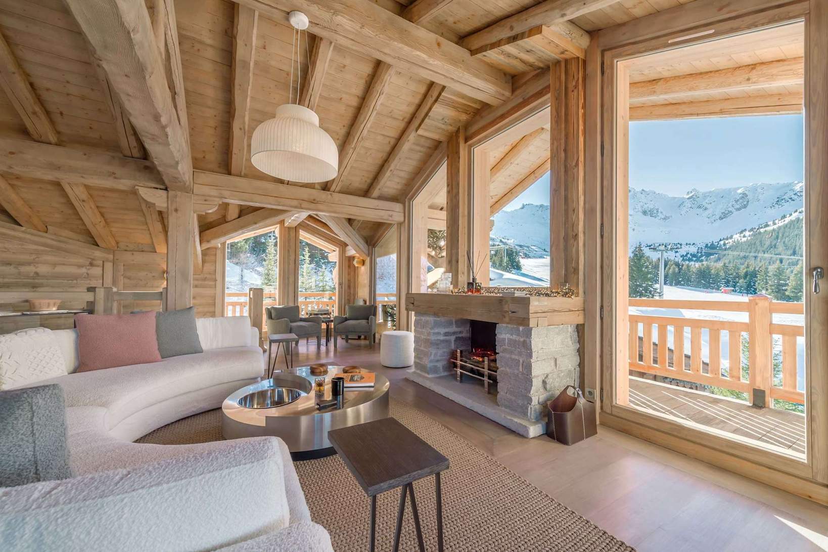 Location Chalet Altitude Courchevel photo - 1