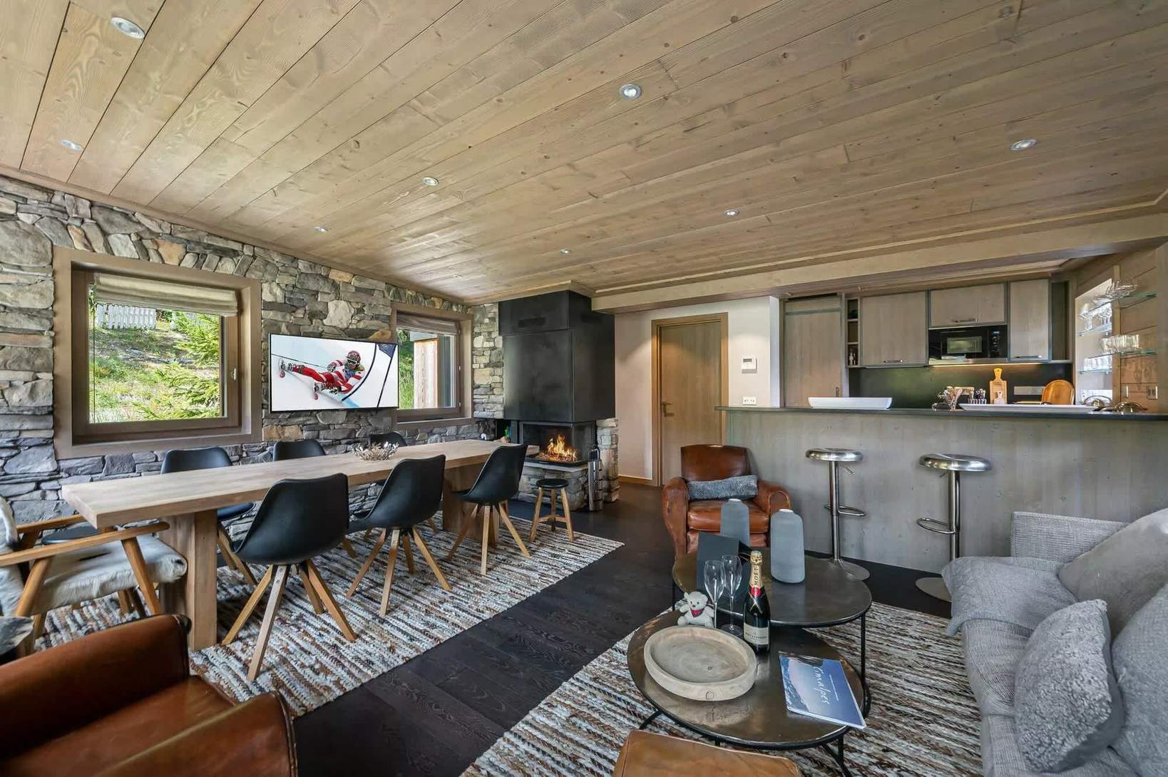 Location Chalet Summit Courchevel photo - 1